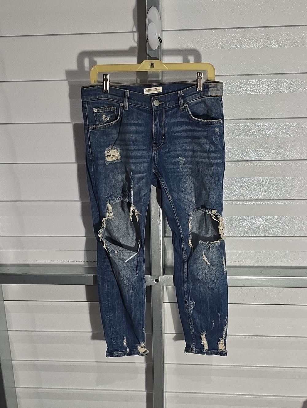 Zara Woman Distressed Dark Wash Ripped Jeans Size 6